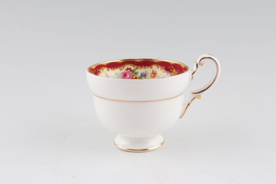 Paragon Pompadour - Red Coffee Cup Pattern Inside 2 3/4" x 2 1/4"