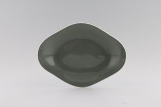 Wedgwood Asia - Green - No Pattern Pickle Dish Can Be Used As Sauce Boat Stand  7 3/4"