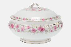 Tuscan & Royal Tuscan Love In The Mist - white background, pink flowers Vegetable Tureen with Lid thumb 3