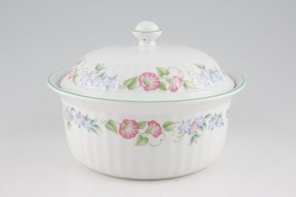 Royal Worcester English Garden - Ribbed - Green Edge Casserole Dish + Lid round 2pt