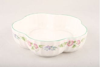 Sell Royal Worcester English Garden - Ribbed - Green Edge Serving Dish flower shape 6 5/8"