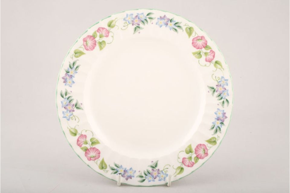 Royal Worcester English Garden - Ribbed - Green Edge Breakfast / Lunch Plate 9"