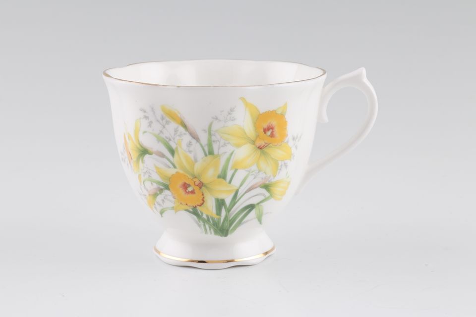 Royal Albert Daffodil - Friendship Series Teacup 3 1/4" x 2 3/4"