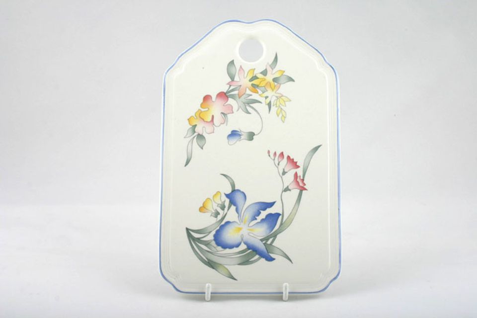 Villeroy & Boch Riviera Cheese Board with hole for hanging up 8 1/2" x 5 1/2"