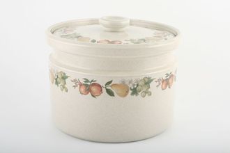 Wedgwood Quince Casserole Dish + Lid Round 6pt