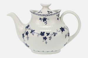 Royal Doulton Yorktown - Old Style - Ribbed Teapot