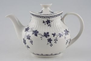 Royal Doulton Yorktown - Old Style - Ribbed Teapot