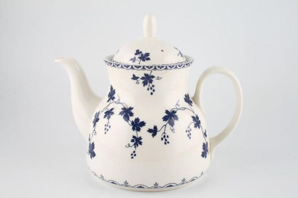 Royal Doulton Yorktown - New Style - Smooth Teapot 2pt
