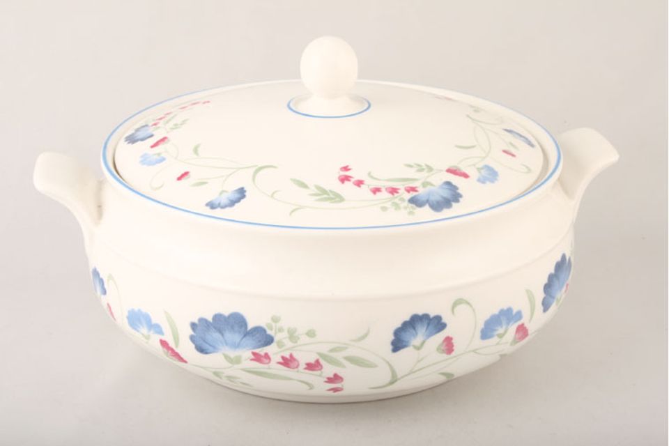 Royal Doulton Windermere - Expressions Vegetable Tureen with Lid