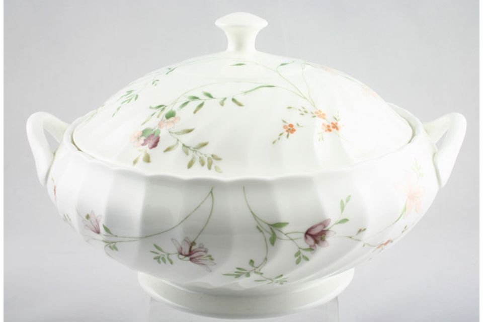 Wedgwood Campion Vegetable Tureen with Lid