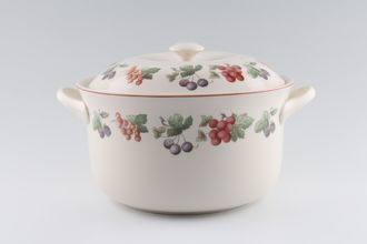Sell Wedgwood Provence Casserole Dish + Lid round 5pt