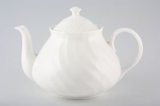 Wedgwood Candlelight Teapot 2 1/2pt