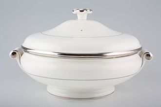 Wedgwood Carlyn Vegetable Tureen with Lid