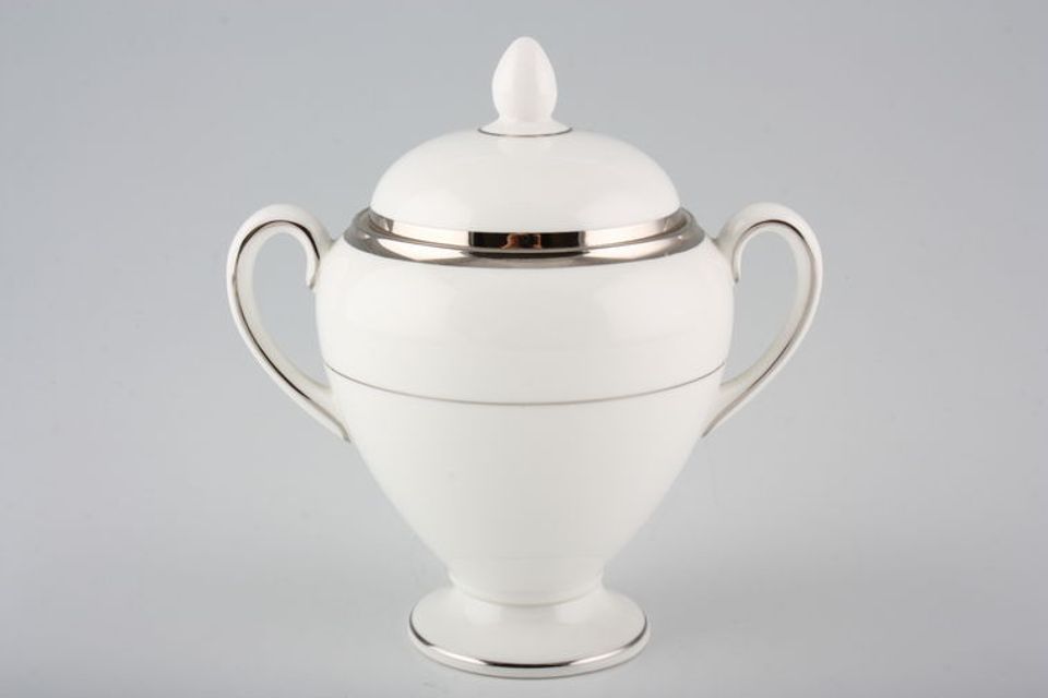 Wedgwood Carlyn Sugar Bowl - Lidded (Tea) Tall