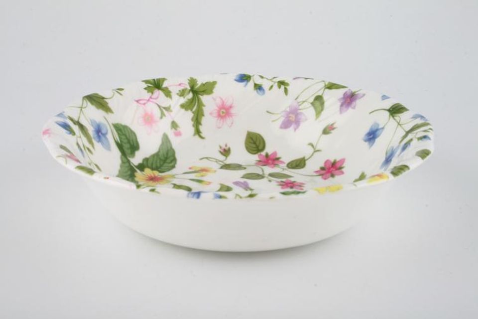 Queens Country Meadow Soup / Cereal Bowl 6 3/8"