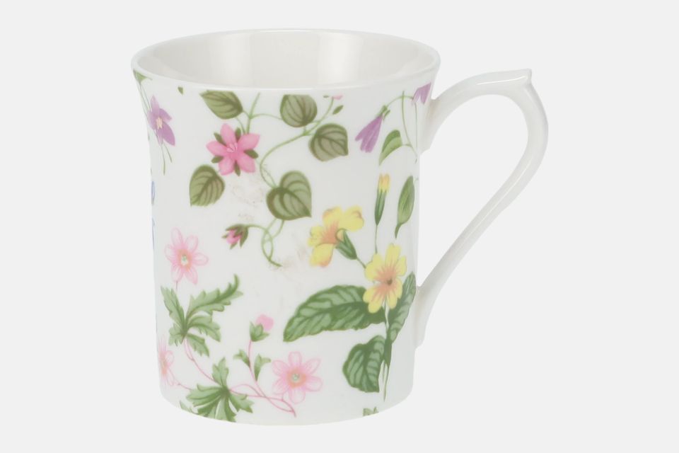 Queens Country Meadow Mug 3" x 3 3/8"