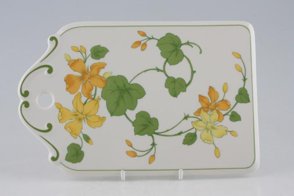 Villeroy & Boch Geranium - Old Cheese Board Hole For Hanging 9" x 5 3/4"
