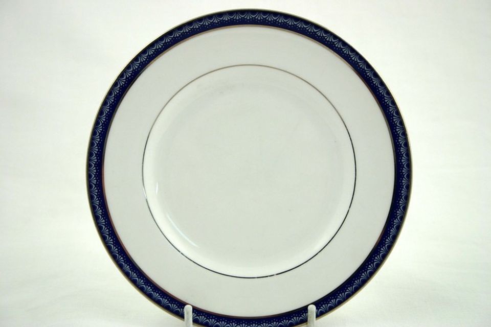 Royal Worcester Avalon Dinner Plate 10 1/2"