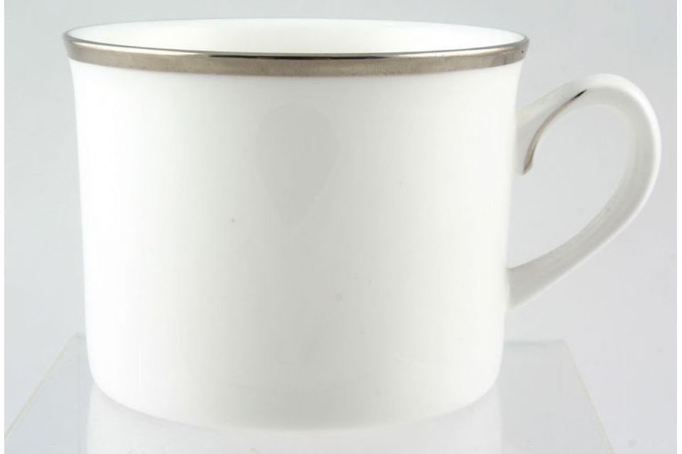 Royal Worcester Monaco Teacup straight sided 3 1/4" x 2 1/2"
