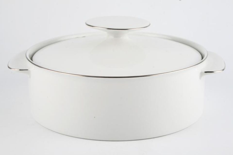 Thomas Medaillon Platinum Band - White with Thin Silver Line Vegetable Tureen with Lid 2pt