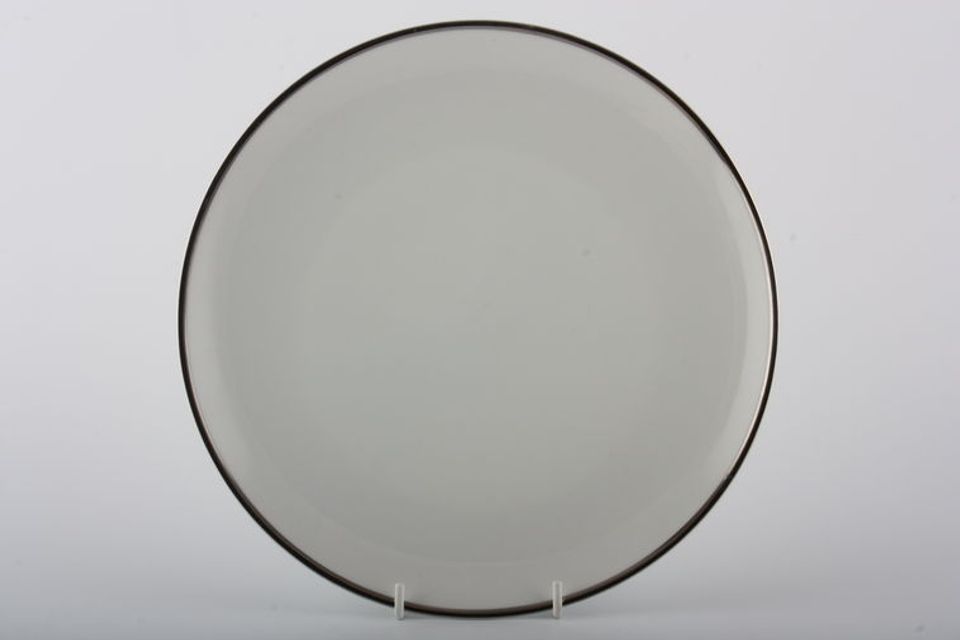 Thomas Medaillon Platinum Band - White with Thick Silver Line Dinner Plate 10 3/8"