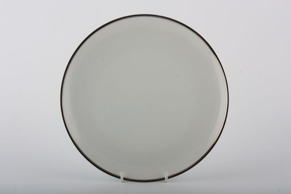Thomas Medaillon Platinum Band - White with Thick Silver Line Breakfast / Lunch Plate 9 3/8"
