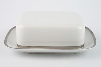 Thomas Medaillon Platinum Band - White with Thick Silver Line Butter Dish + Lid