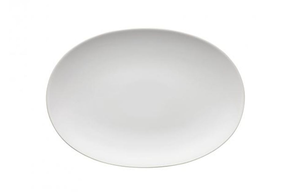Thomas Medaillon Gold Band - White with Thin Gold Line Oval Platter 13"