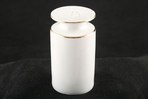 Thomas Medaillon Gold Band - White with Thin Gold Line Pepper Pot