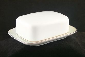 Thomas Medaillon Gold Band - White with Thin Gold Line Butter Dish + Lid Base size 7 1/4 x 5 3/8"