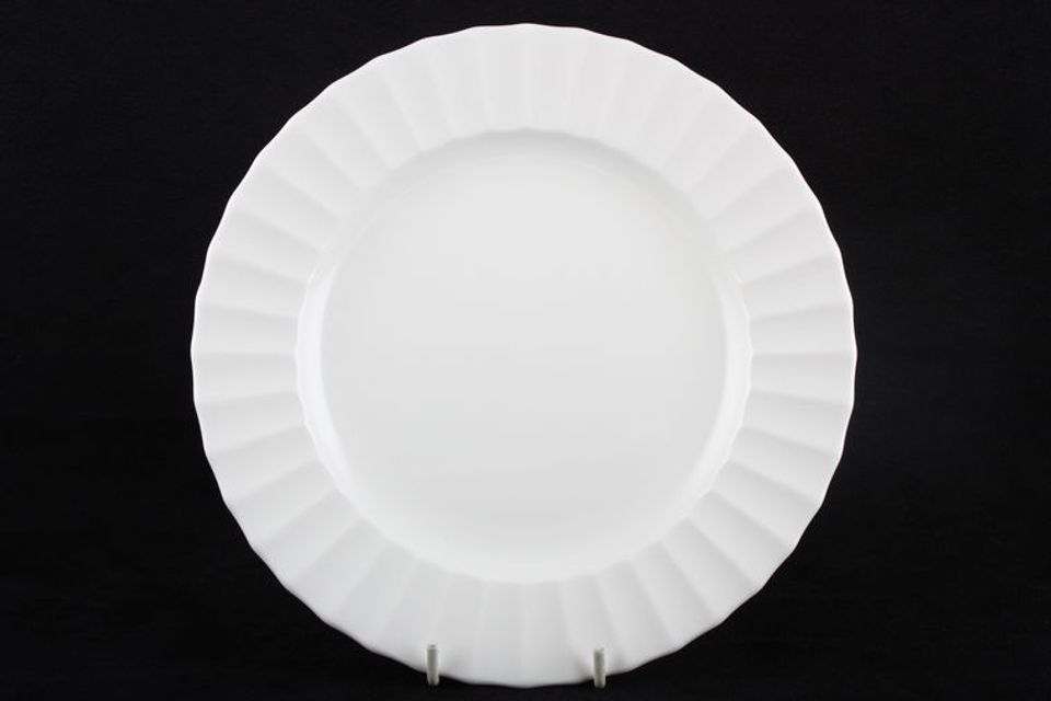 Royal Worcester Warmstry - White Dinner Plate Fluting Varies across all items 10 5/8"