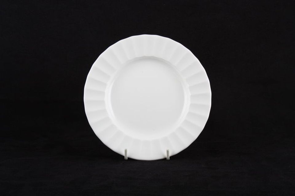 Royal Worcester Warmstry - White Tea / Side Plate 6 1/4"