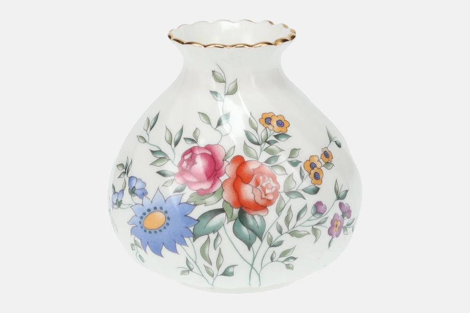 Wedgwood Avebury Vase posy vase / Gold Edge 3"