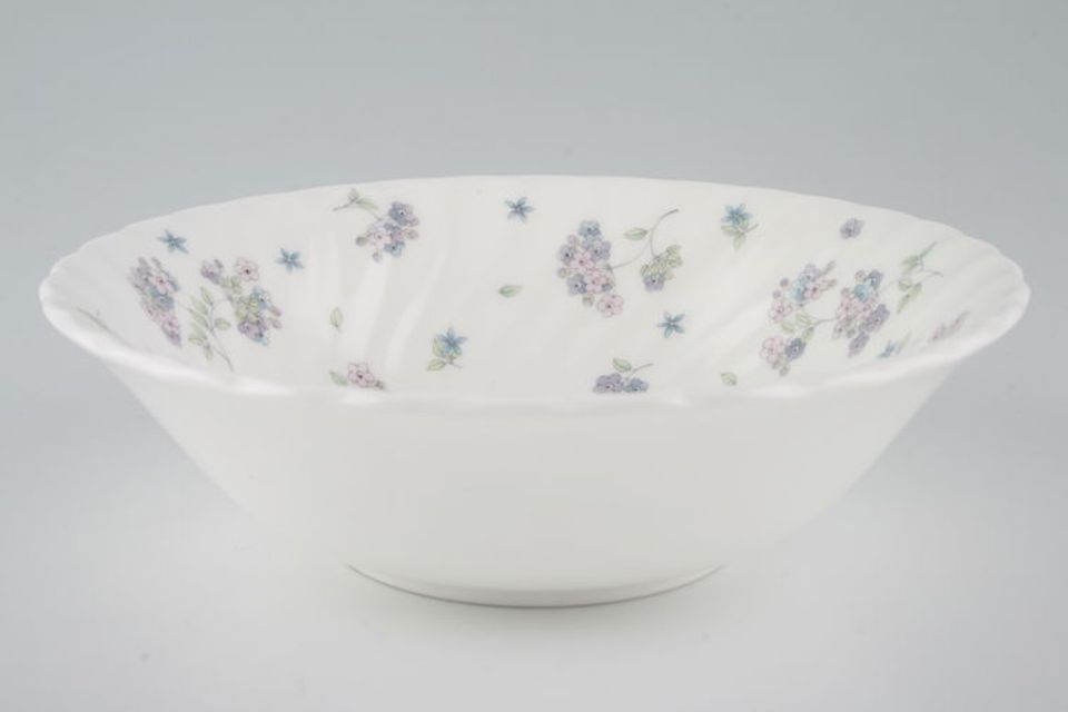 Wedgwood April Flowers Soup / Cereal Bowl 6 1/4"