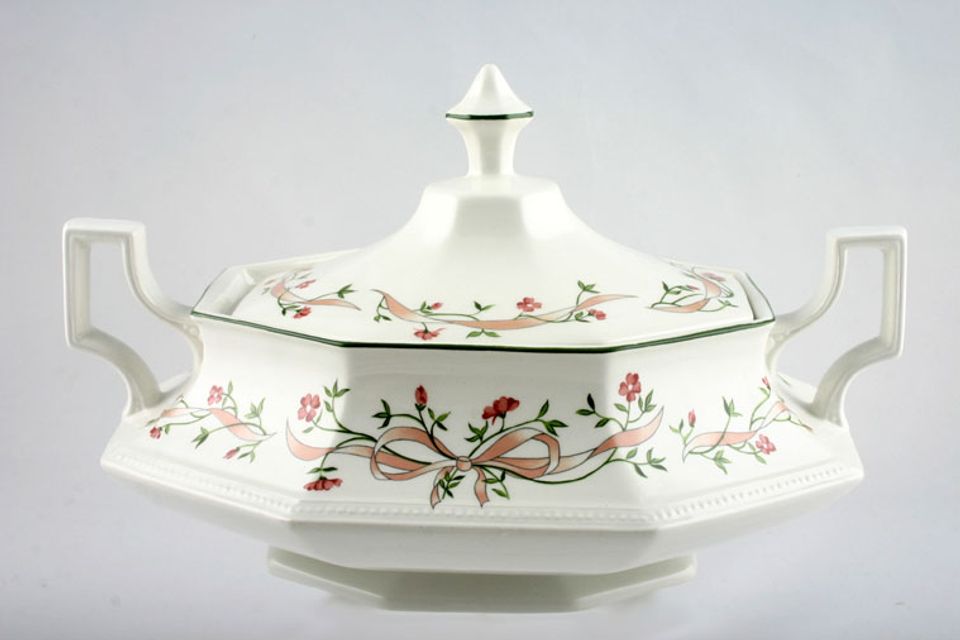 Johnson Brothers Eternal Beau Vegetable Tureen with Lid