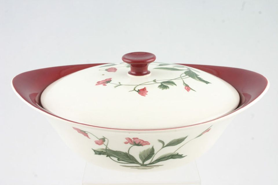Wedgwood Mayfield - Ruby Vegetable Tureen with Lid