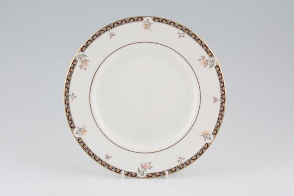 Wedgwood Isis - China Breakfast / Lunch Plate 9"