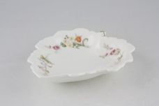 Wedgwood Mirabelle R4537 Dish (Giftware) Leaf dish 5 1/4" thumb 2