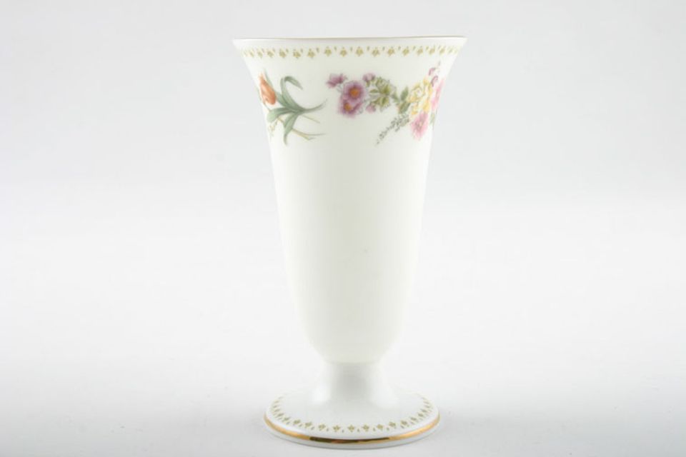 Wedgwood Mirabelle R4537 Vase 4"