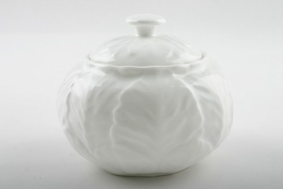 Wedgwood Countryware Sugar Bowl - Lidded (Tea) No cut out in lid