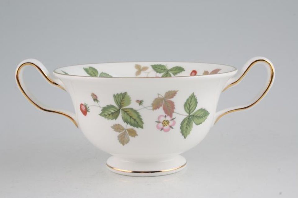 Wedgwood Wild Strawberry Soup Cup 2 handles