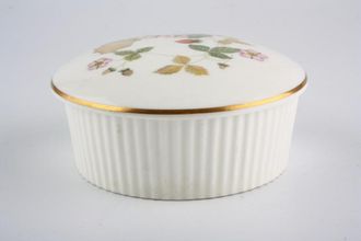 Sell Wedgwood Wild Strawberry Box round - fluted 3"