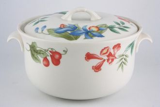 Sell Wedgwood Passion Bird Vegetable Tureen with Lid 3pt