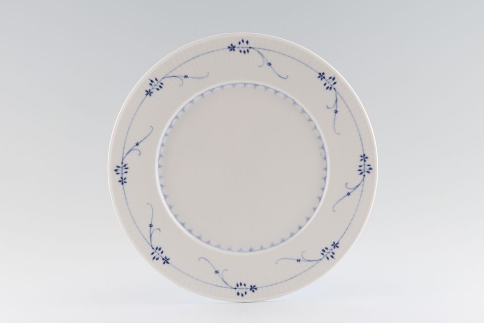 Marks & Spencer Heritage Blue Breakfast / Lunch Plate 9 1/4"