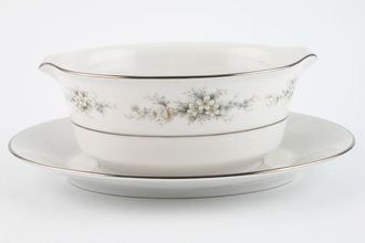 Noritake Melissa Sauce Boat and Stand Fixed