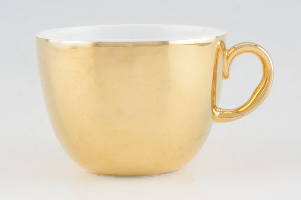 Royal Worcester Gold Lustre Teacup No gold rim, Ear shape handle 3 3/8" x 2 1/2"