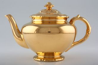 Royal Worcester Gold Lustre - Pie Crust Edge Teapot 1 1/4pt
