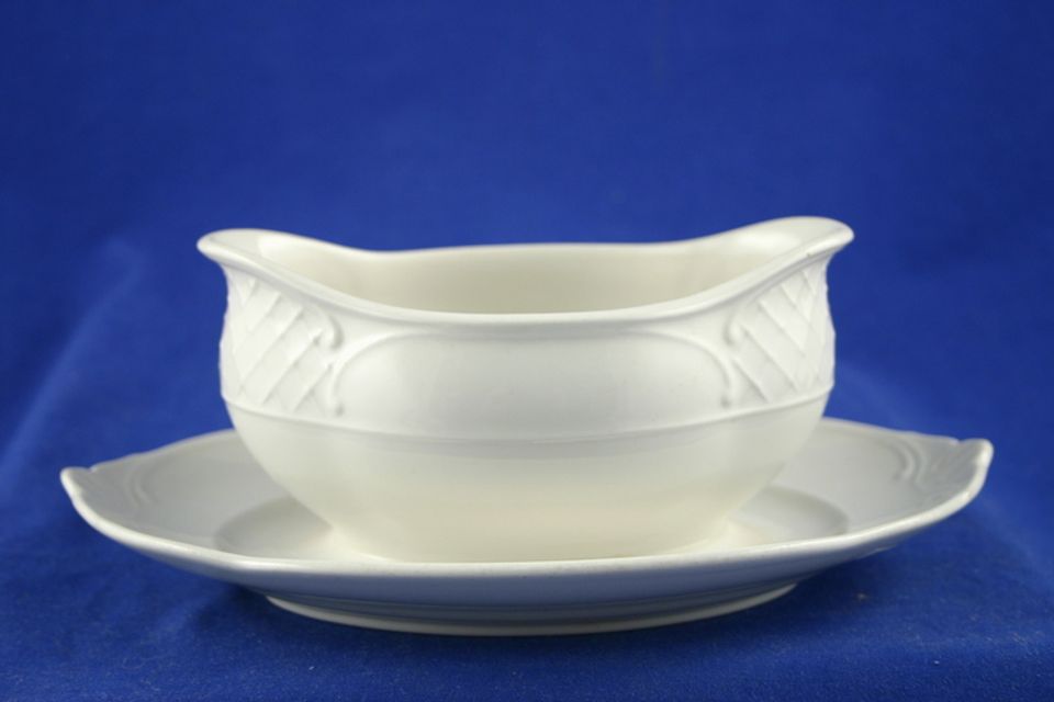 Villeroy & Boch Redoute Weiss Sauce Boat and Stand Fixed