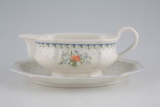 Villeroy & Boch Romantica Sauce Boat and Stand Fixed
