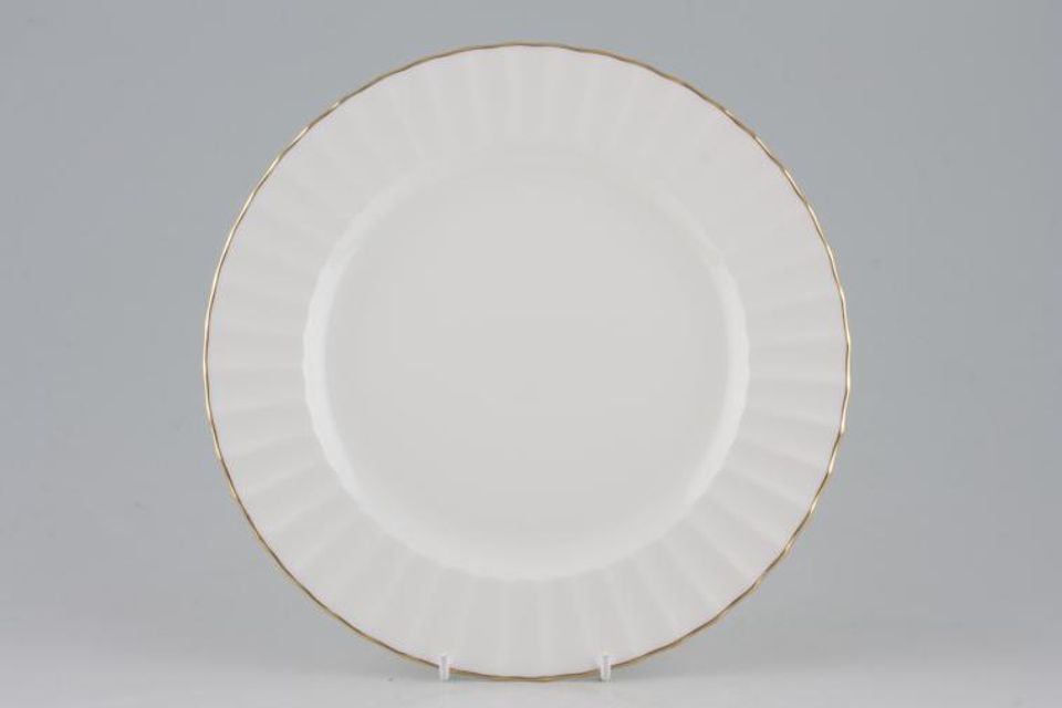 Royal Worcester Strathmore - White - Fluted Breakfast / Lunch Plate 9 1/4"